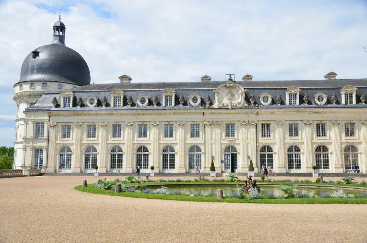 Gite En Berry Moulins-sur-Céphons Dış mekan fotoğraf